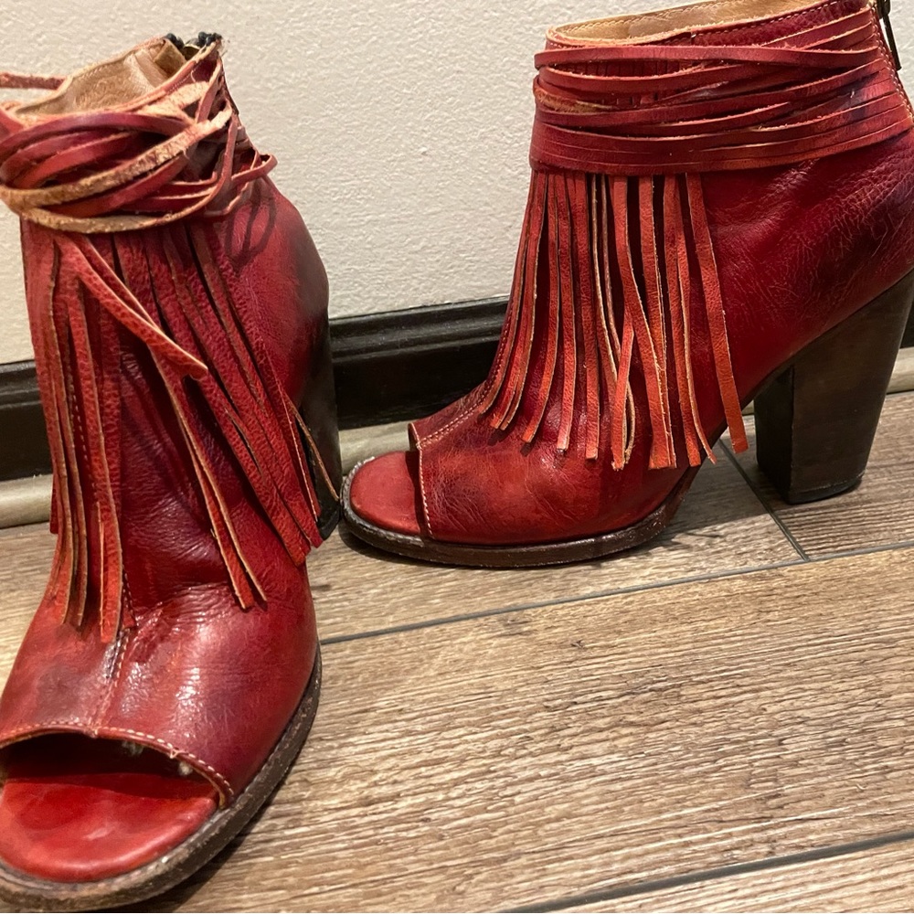 BedStu fringe booties